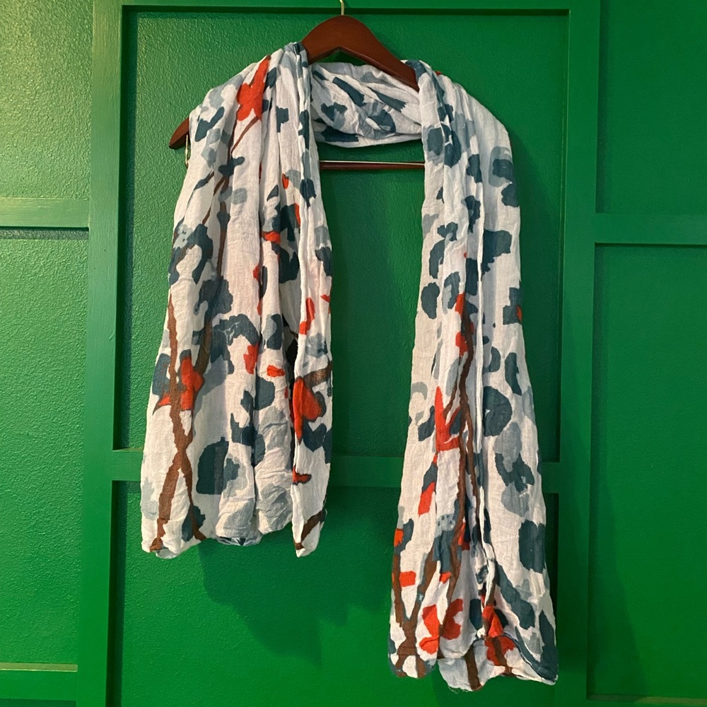 Tommy Bahama Women’s Scarf Floral